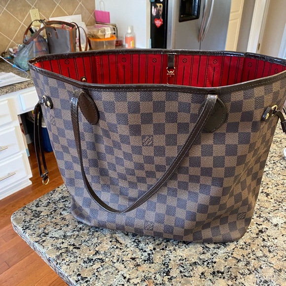 Louis Vuitton Handbags - Louis Vuitton Neverfull Mm